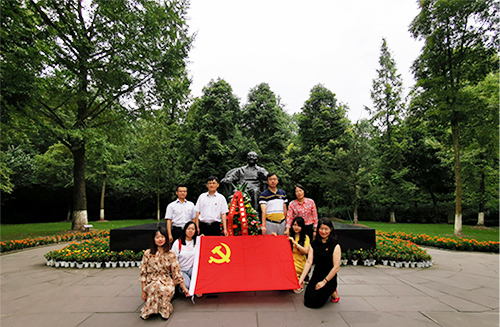 d71894b703f74d2a991a85be9e2498a1.jpg